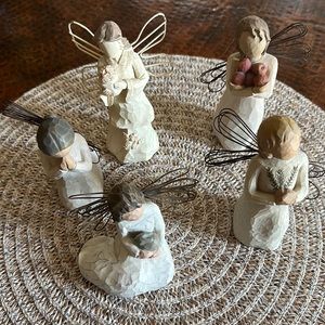 Willow tree figurines